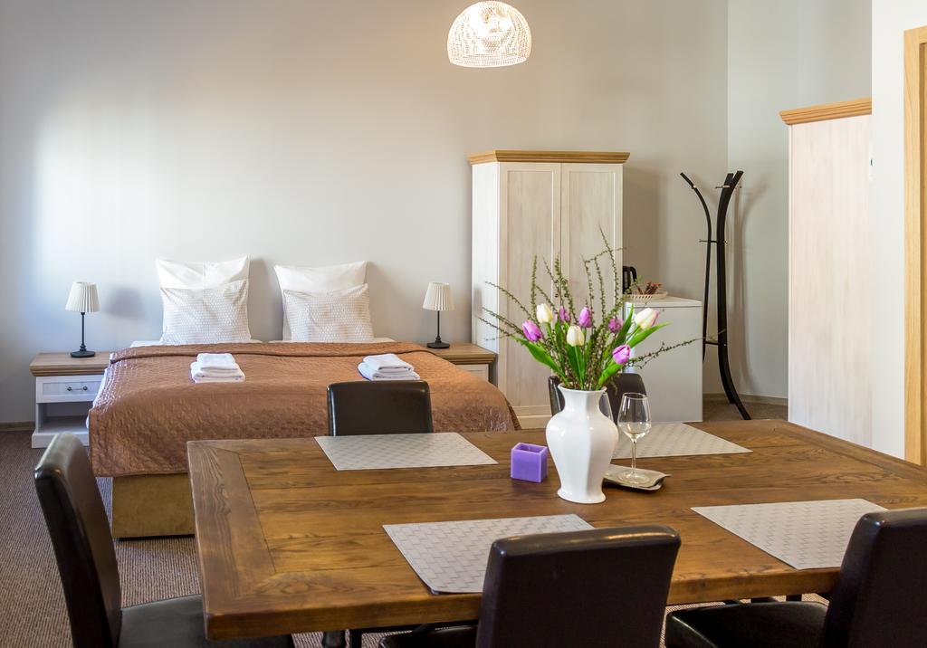 Penzion Apartmány Hradební Uherské Hradiště Esterno foto