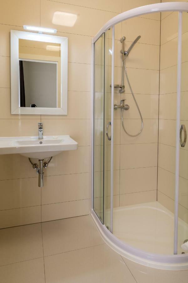 Penzion Apartmány Hradební Uherské Hradiště Esterno foto