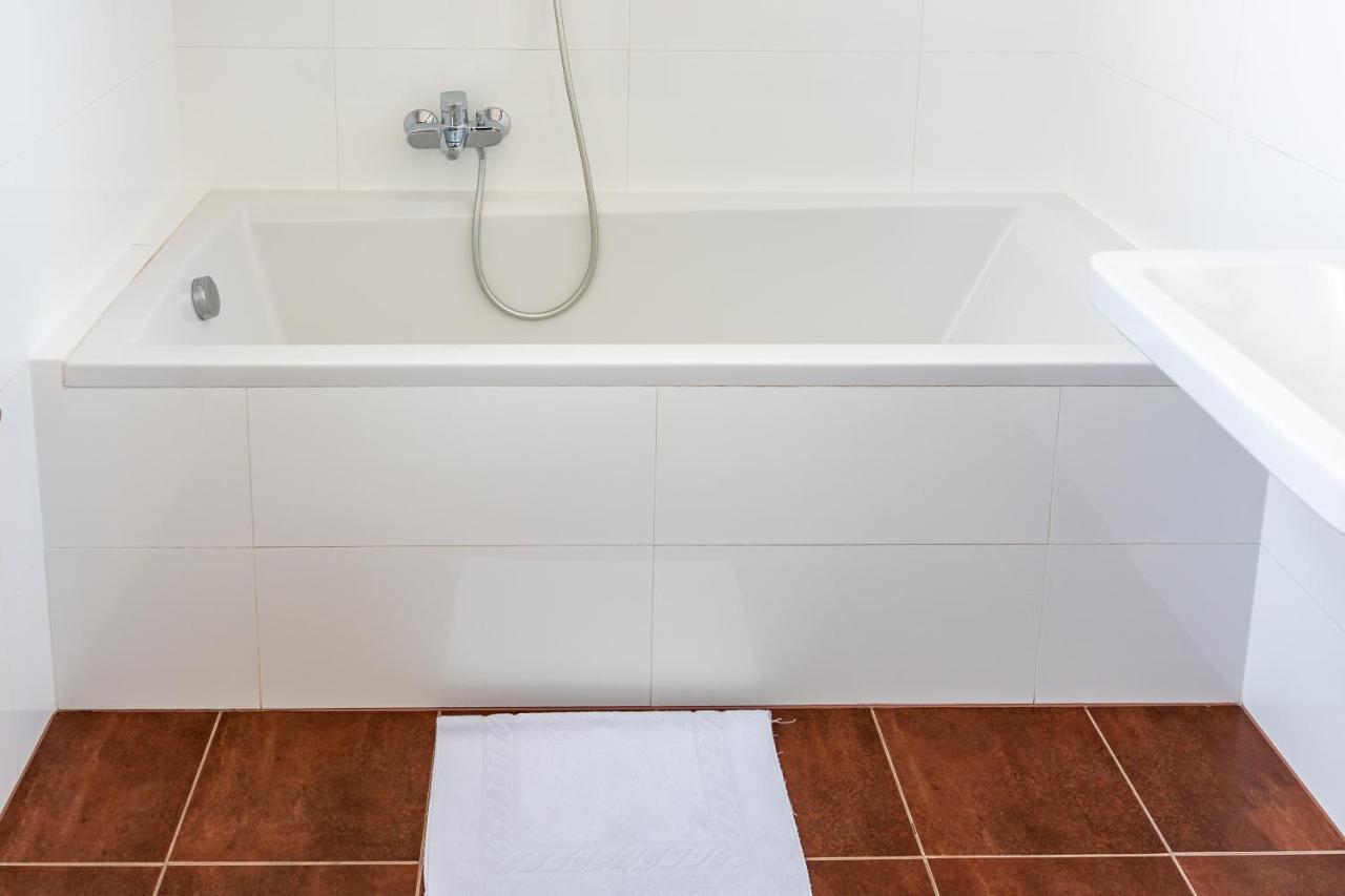 Penzion Apartmány Hradební Uherské Hradiště Esterno foto